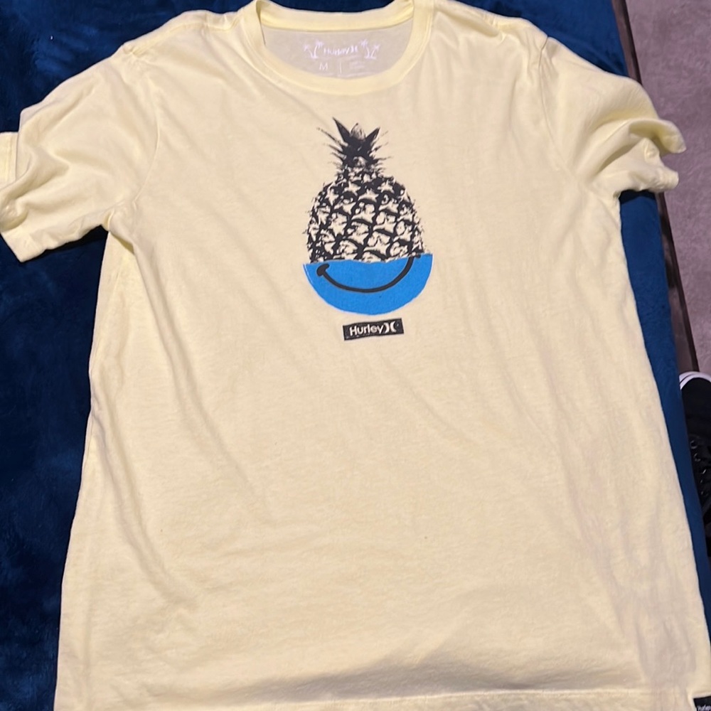Hurley Yellow Medium Shirt